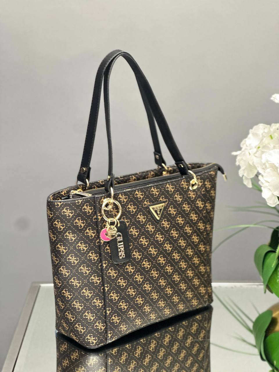 Guess Kahverengi Omuz Çantası