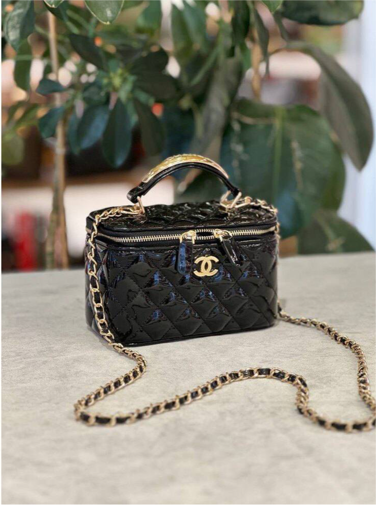 Chanel Siyah parlak