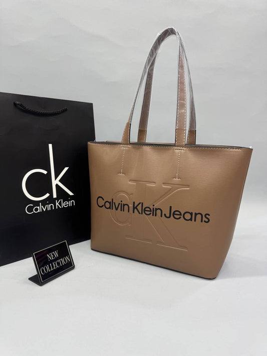Calvin Klein Bej Logolu Omuz Çantası