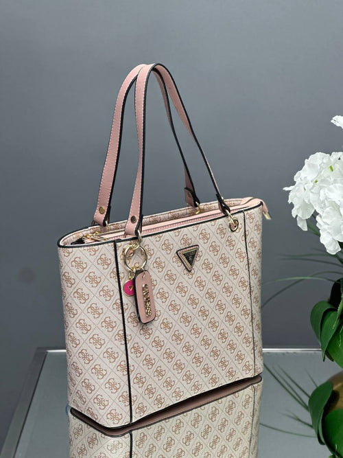 Guess Pembe Omuz Çantası