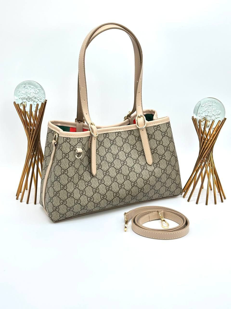 Gucci Giglio Tote Krem