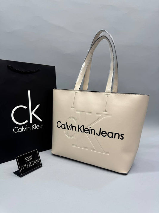 Calvin Klein Krem Logolu Omuz Çantası