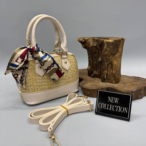 Hasır Detaylı Krem Kadın Mini Çanta