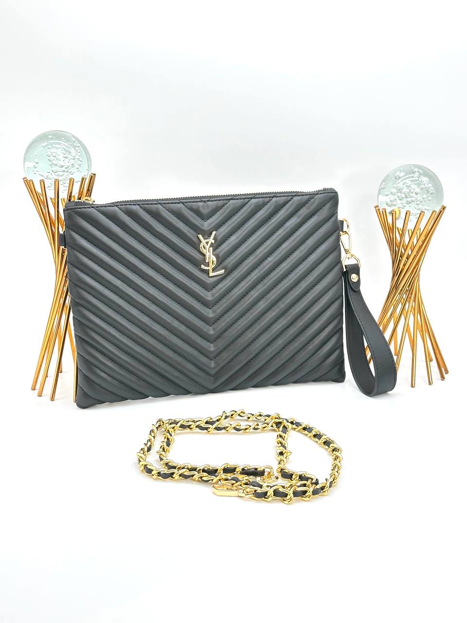 Yves Saint Laurent Siyah gold El Çantası