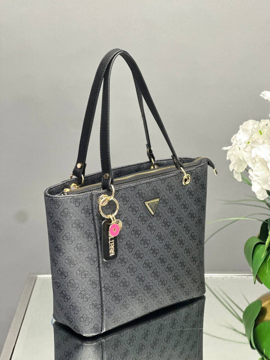Guess Siyah Omuz Çamaşır