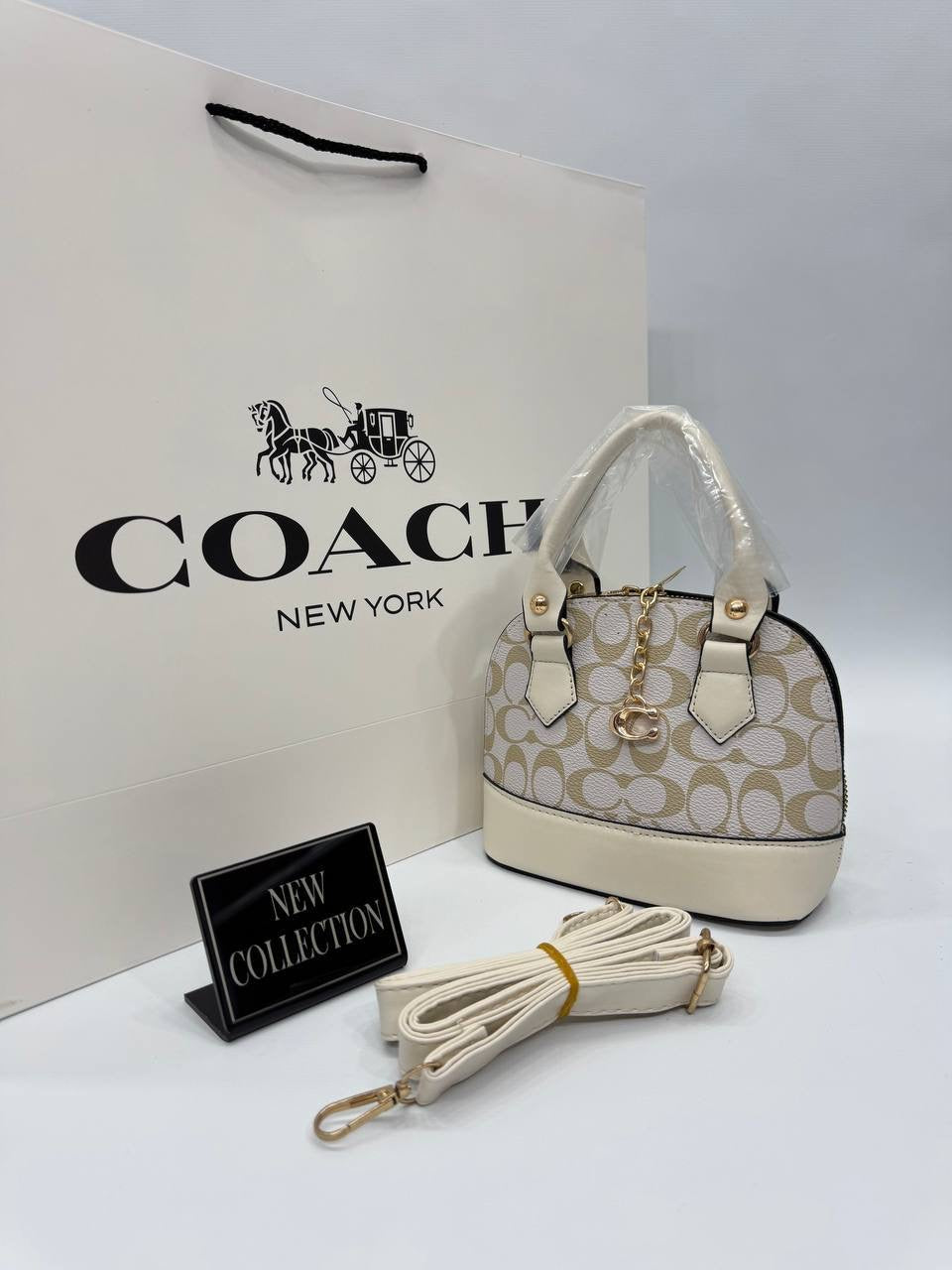 Coach Beyaz Monogram Mini Çanta