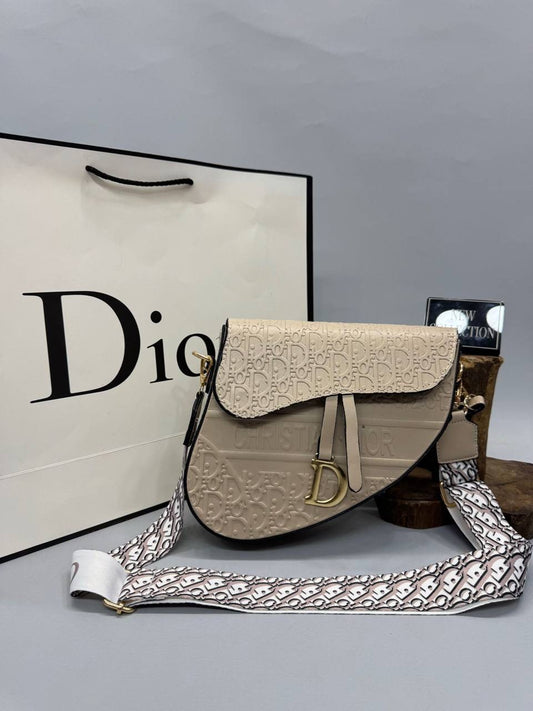 Christian Dior Bej Saddle Omuz Çantası