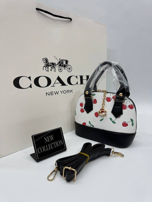 Coach Kiraz Siyah&Beyaz Monogram Mini Çanta
