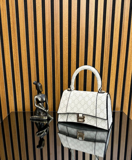 Balenciaga Beyaz El Çantası